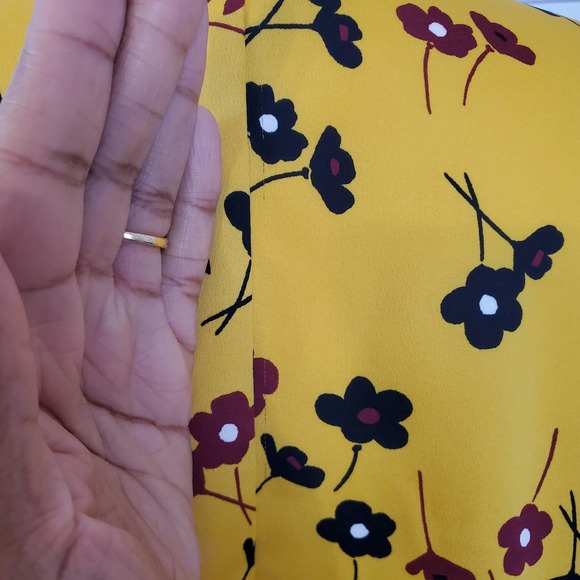 BCBGENERATION | FLORAL TIE FRONT OPEN BACK  MUSTARD DRESS WOMEN'S SIZE S… - Picture 13 of 17